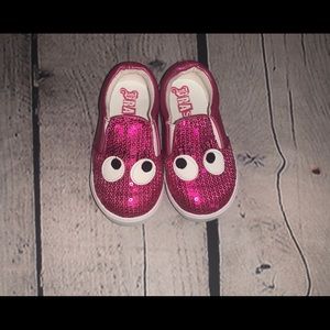 Kids sequence eye shoes